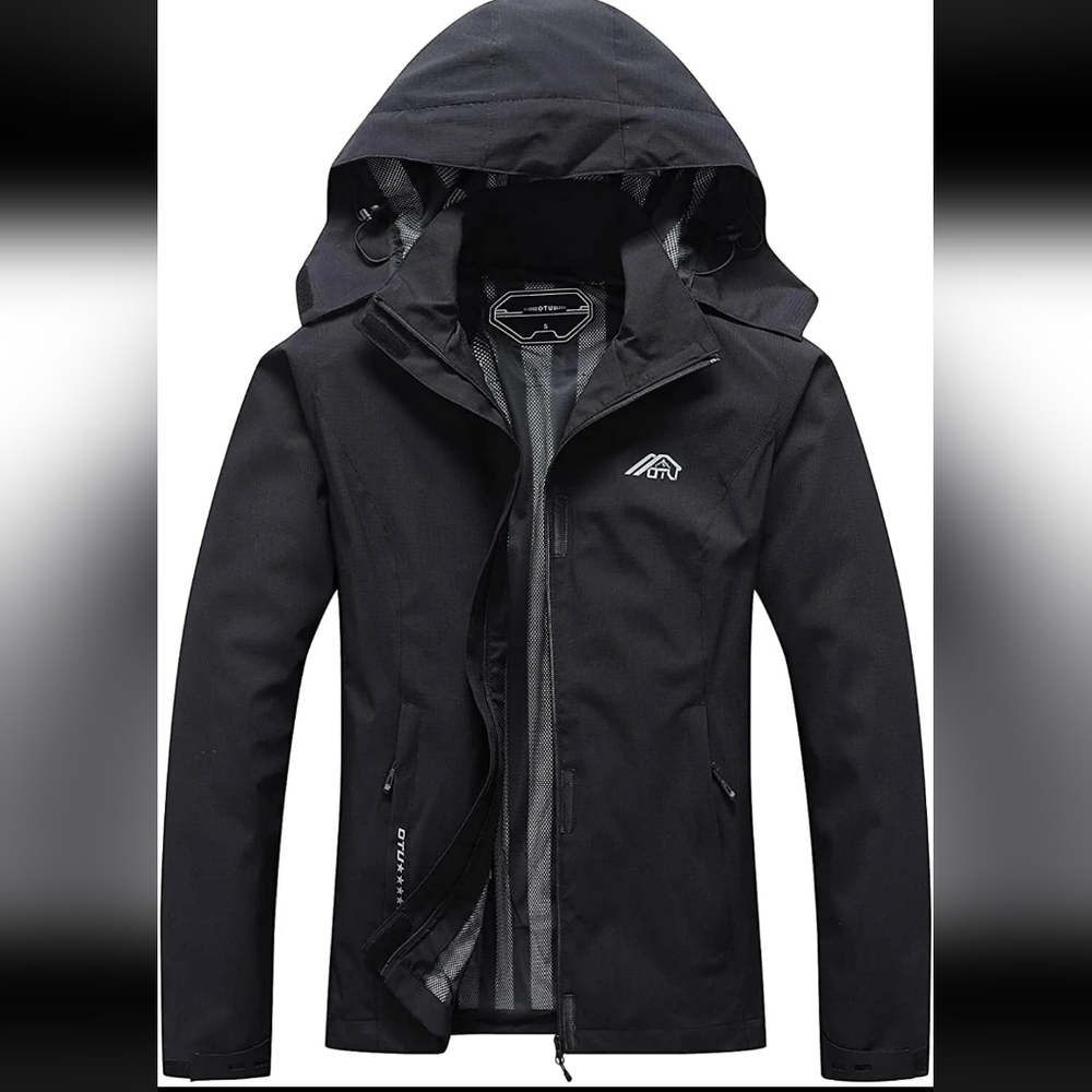 OTU Men's Lightweight Waterproof Hooded  Jacket - M